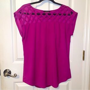 Express rolled sleeve top Size M lattice accent fuchsia pink